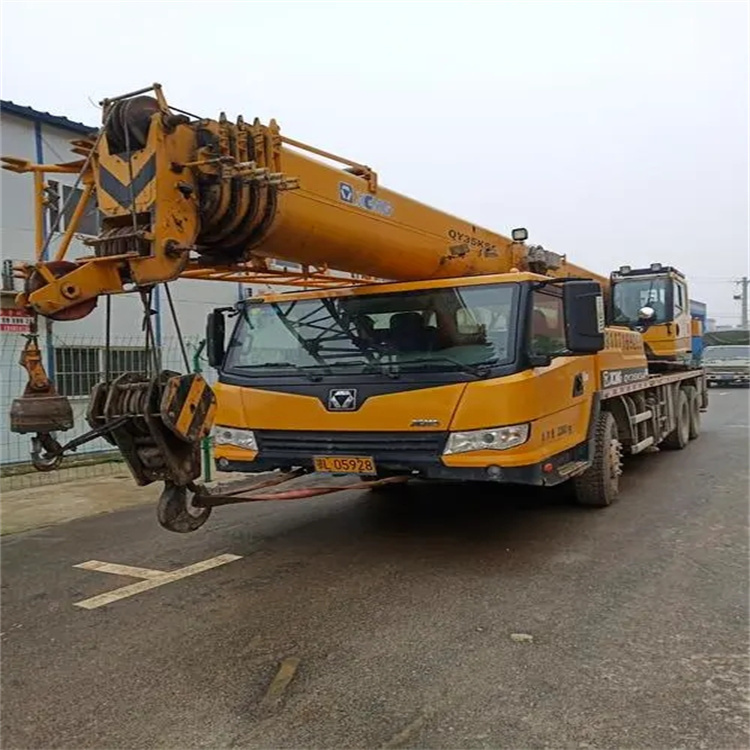 恩施吊车出租保险：全面覆盖，安全无忧