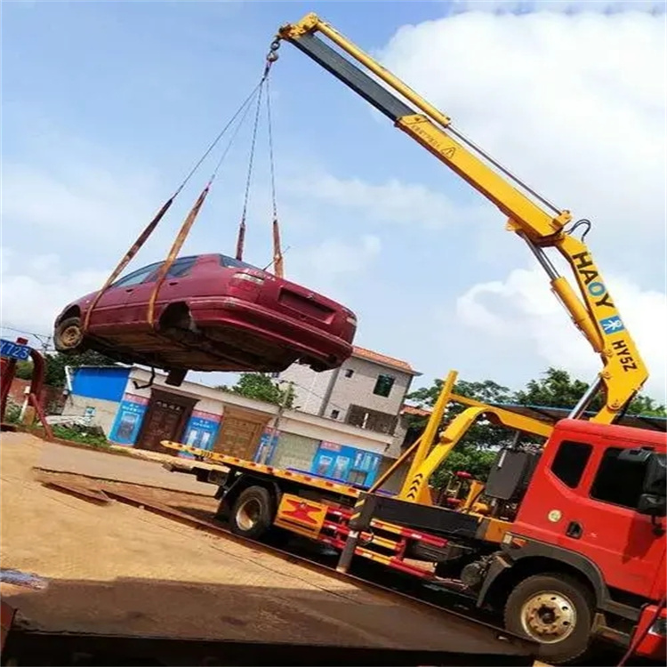 恩施吊车救援小汽车怎么吊