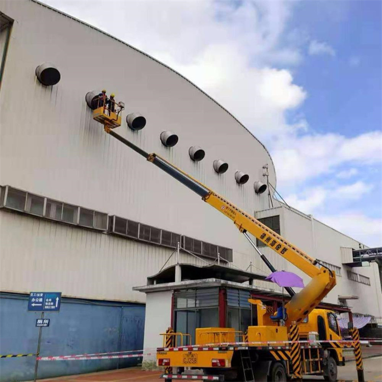 恩施高空作业车出租服务：专业广告牌安装解决方案