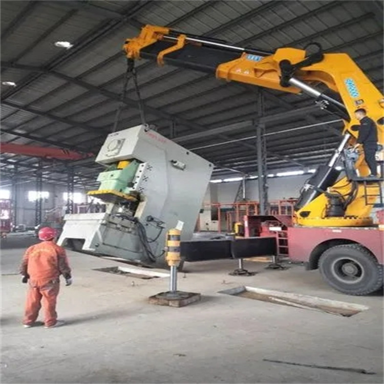 恩施80吨折臂吊车出租附近电话