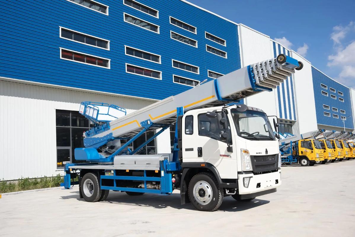 恩施出租云梯车高空作业车 建筑垃圾搬运